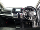 Honda車が初めての方にも扱いやすく分かりやすいインパネ周りと各種スイッチ類です。