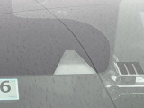【エマージェンシーブレーキ】走行中に前方の車両等を認識し、衝突しそうな時は警報とブレーキで衝突回避と被害軽減をアシスト。より安全にドライブをお楽しみいただけます。