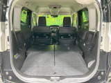 普段のお買い物や通勤、送迎等に十分な荷室スペースを確保しております。セカンドシートを倒すと、大きな荷物の積載も可能です♪