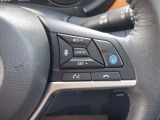 プロパイロット搭載キックスがアクセル、ブレーキを自動でコントロールして前のクルマとの車間距離を保つ手助けをします。