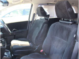 クリーニングをしっかり行っていますので、運転席・助手席どちらもきれいになっております!