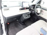 高品質カークリーニング ピカピCar 外装・内装、岐阜トヨペットの専門スタッフがシートもカーペットも綺麗に洗浄済み!プロの仕上げを是非ご確認下さいませ。