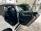 BMW Premium Selection 調布/〒182-0015東京都調布市八雲台2-14-1/TEL.042-426-1166/営業時間:10:00-18:00