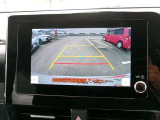 バックモニター付きですので、日常の駐車はもちろん、人や障害物などを映像で確認できるので安心です!(補助装置になりますので、目視でもご確認ください)