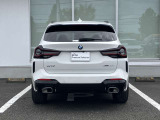 安心のネットワーク。全国187箇所(2025年2月現在)のBMW正規ディーラーのサービスセンターで整備・保証修理を受けることができます。