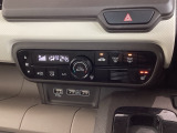 シートヒーターが付いています!寒い日に便利な装備ですね。
