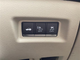 気になる車はすぐにお問い合わせください!画面右側の0066から始まる無料ダイヤルからお問い合わせ下さい!専門スタッフがお車のご質問にお答えいたします!