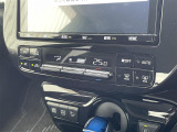 【 オートエアコン 】車内温度を感知して自動で温度調整をしてくれるのでいつでも快適な車内空間を創り上げます。