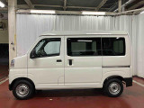 【スマートアシスト搭載車】 衝突回避支援ブレーキ機能(対車両・歩行者)、衝突警報機能(対車両・対歩行者)、誤発信抑制制御機能などの機能で安全な運転をサポートします