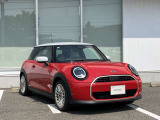 MINI Cardご用意しております。充実のポイントプログラムや多様なサービスの他にカード契約期間中はMINI エマージェンシー・サービスが24時間365日ご利用いただけます。