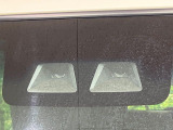 【スマートアシスト】走行中に前方の車両等を認識し、衝突しそうな時は警報とブレーキで衝突回避と被害軽減をアシスト。より安全にドライブをお楽しみいただけます。