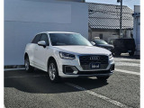 Q2 1.0 TFSI スポーツ 