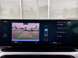 安心のネットワーク。全国196箇所(2023年1月現在)のBMW正規ディーラーのサービスセンターで整備・保証修理を受けることができます。