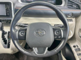 【純正革巻きステアリング】上質な革を使用することで、手にしっかり馴染みとても運転しやすいハンドルです♪