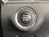 ワンプッシュでエンジンのスタート、ストップが出来て便利です。