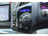 オートエアコンのお車ですので室内の温度をスムーズに調整してくれます♪