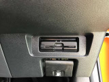 高速道路の料金所で停まらず通過できるETC
