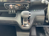 気になる車はすぐにお問い合わせください!画面右側の0066から始まる無料ダイヤルからお問い合わせ下さい!専門スタッフがお車のご質問にお答えいたします!