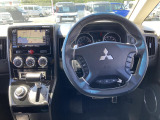 ●仕入れ段階で徹底したチェックを行い、厳しい審査にパスした車だけを展示・販売しています。弊社ではこれをプロチェックと呼び、数十の独自チェック項目に基づき、車の状態を調べ上げています。