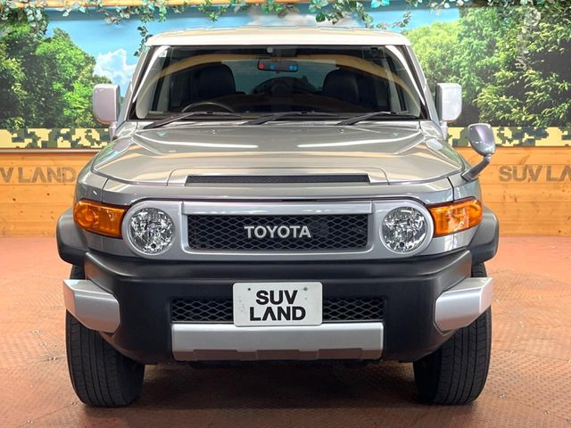 トヨタ FJクルーザー 4.0 カラーパッケージ 4WD の中古車詳細 (43,848