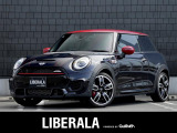 リベラーラはガリバーグループのBMW、メルセデスベンツ、アウディなどの輸入車専門店です。