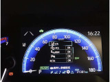 車線逸脱防止・誤発進抑制・衝突回避、障害物センサー、ブラインドスポットモニター、リアクロストラフィックアラート、などたくさんの安全機能を装備していて安心安全なお車です!!