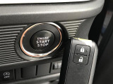気になる車はすぐにお問い合わせください!画面右側の0066から始まる無料ダイヤルからお問い合わせ下さい!専門スタッフがお車のご質問にお答えいたします!