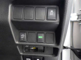 トヨタ認定中古車保証付!(1年間、距離無制限 HV車はHV保証付) 別途延長保証もご用意しております♪ ぜひ現車を確認にご来店ください