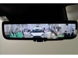 電子インナーミラーです。バックドア内側にカメラを取付けてインナーミラーに後方映像を表示。例えば、後席に大柄の方が座っていても後方確認が難なく出来ます。モニターモードとミラーモードは切替え可能です。