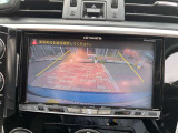 『1台』のお車に対して、3名体制で日々議論を重ね仕入れを行っております。