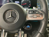 メモリー付きパワーシートが装備されている車両はシートの位置・ドアミラーの角度・ハンドルの位置を3名まで記憶出来ます。