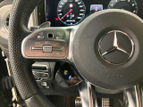メモリー付きパワーシートが装備されている車両はシートの位置・ドアミラーの角度・ハンドルの位置を3名まで記憶出来ます。