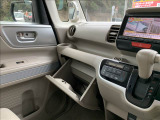 全車クリーニングを施行しています!納車時にはクレベリンを使用し、室内を除菌してお渡ししております!
