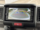 車両後方を確認「バックビューモニター」!クリアな映像で安心です♪