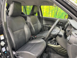 運転席シート廻りは使用感も少なく、良好な状態となっています。前オーナー様が丁寧に使っていたことがよくわかりますね。