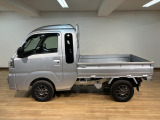 純正メモリーナビにドラレコ、ETC装備!R4年式、走行0.9万kmのハイゼットトラックジャンボCVT車が入荷しました♪Aftermarketアルミに衝突回避支援ブレーキ装備!ワンオーナー禁煙車で即納可能ですよ