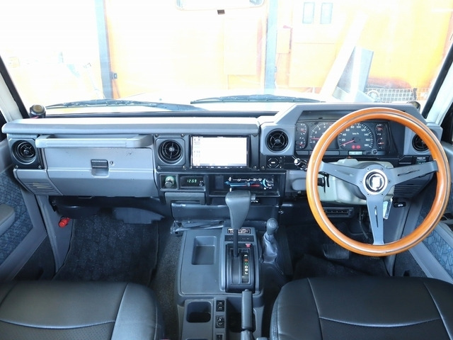 名古屋 トヨタ ランドクルーザー70 ZX70 5ドア4．2ディーゼル