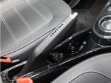 ■BRABUSパーキングブレーキハンドル ■カーボン調センターコンソールトリムカバー