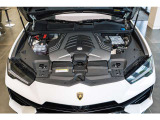 V8ツインターボエンジン搭載