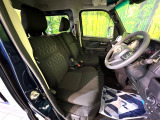 運転席シート廻りは使用感も少なく、良好な状態となっています。丁寧に使われていたことがよくわかりますね。