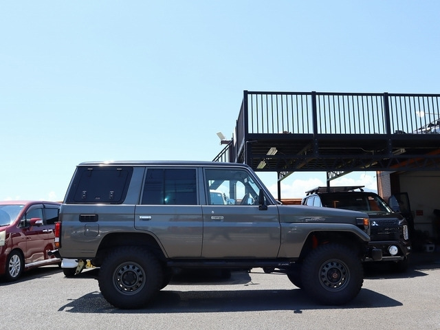 トヨタ ランドクルーザー70 4.2 ZX ディーゼル 4WD の中古車詳細
