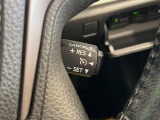 【クルーズコントロール】高速道路もラクラク走行。アクセルを離しても一定速度で走行ができ、長距離運転時の負担を軽減!加速・減速も簡単なスイッチ操作で調整できます。