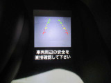スピードメーター右のディスプレイにバックビューモニターが表示されます。