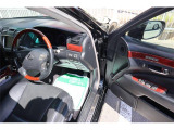 ドレスアップした車の後付部品などですが中古の為、全て現状でお渡しします。保証はありません。気になるものは動作確認しますので事前に聞いて下さい。