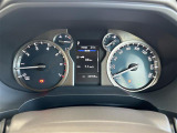【スピードメーター】メーターがシンプルで見やすく運転しやすいですね。