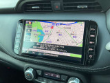 9インチワイド日産純正オリジナルナビゲーション搭載。インパネにマッチする専用デザインに、美しく見やすい大画面ディスプレイを採用