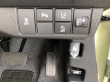 【Honda SENSING】衝突被害軽減ブレーキ〈CMBS〉、ACC〈アダプティブ・クルーズ・コントロール〉、LKAS〈車線維持支援システム〉、誤発進抑制機能、等で安全運転のサポートをします!