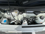 【エンジンルーム】ご納車前には、メカニックによる法定点検を実施しご納車致します。