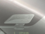 【三菱e-Assist】走行中に前方の車両等を認識し、衝突しそうな時は警報とブレーキで衝突回避と被害軽減をアシスト。より安全にドライブをお楽しみいただけます。