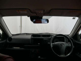 見通しのよいすっきりとした視界で、誰でも運転しやすいです。運転のしやすさは疲れにくさにも繋がりますよ♪